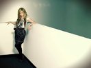 38277_avril_lavigne_elle_canada_122_901lo