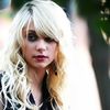On-Gossip-Girl-Set-August-4-taylor-momsen-7474703-831-1222