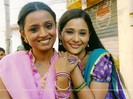 33257-sara-and-parul-looking-charming