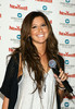 Ashley+Tisdale+Signing+Autographs+New+Yorker+0XJabOZ9p_ml