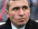 Steaua--pe-un-butoi-cu-pulbere--Becali-il-vrea-pe-Hagi--Meme-se-opune