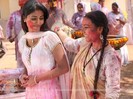 32630-hina-khan-and-sunita-rajwar
