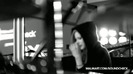Avril Lavigne on Walmart Soundcheck_ Twitter 050