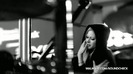 Avril Lavigne on Walmart Soundcheck_ Twitter 055