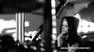 Avril Lavigne on Walmart Soundcheck_ Twitter 059
