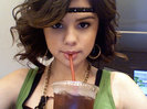 Selena Gomez, f%u0103r%u0103 machiaj sedinta foto