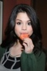 Selena-selena-gomez-666287_333_499