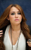 Pai: "Relatia dintre cantaretul Joe Joans si cantareata Miley Cyrus se pare ca nu s-a terminat"!