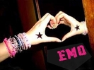 emo love.