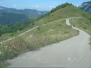 Drum asfaltat din Sălciua până sus pe platou.