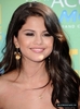 normal_selena-gomez-040