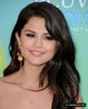 normal_selena-gomez-070
