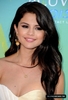 normal_selena-gomez-075