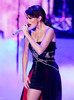 Selena Gomez 2011 Teen Choice Awards Show qbU6raRHFEol