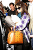 Selena Gomez Selena Gomez Leaves London Hotel ZyIGSEPFfCkl