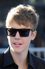 Justin+Bieber+2011+VH1+Something+Awards+Arrivals+XMTPnMiyGegl