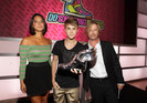 Justin+Bieber+2011+VH1+Something+Awards+Backstage+lA6RxwMjzLVl