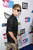 Justin+Bieber+2011+VH1+Something+Awards+Red+OxE3z7ovimnl