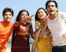 33149-alekh-sadhna-ranvir-and-ragini-enjoying-in-kerala