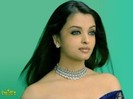 Aishwarya-Rai-58009,296806,24