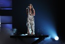 Demi Lovato 2011 VH1 Something Awards Show 4fNGQFUMKzfl