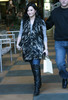 Demi Lovato Demi Lovato Shopping Eating Mall GbqTF67d0Jwl