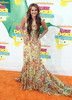 Miley Cyrus 2011 Nickelodeon Kids Choice Awards EWEq-jDSdX8l