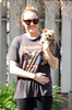 Miley Cyrus Miley Cyrus Dog Toluca Lake RZsmj1xehOrl