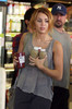 Miley Cyrus Miley Cyrus Erewhon Natural Foods Nc7FxF8wN-1l