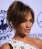 5_Jennifer_Lopez_Jewelry_uQ5FjDo3_Ial[1]