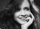 alexis-bledel-562056l-poza