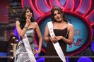 41413-scene-from-the-show-laughter-ke-phatke
