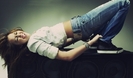 Miley-Glamour-Magazine-photoshoot-miley-cyrus-17423111-500-295