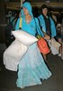 Paris_Hilton_1256685421_2