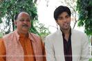 33288-ranvir-with-his-father-in-law-sharmaji