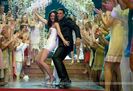 10988-akshay-kumar-and-kareena-kapoor-in-kambakth-ishq
