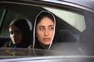 38938-a-still-image-of-kareena-kapoor