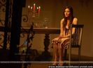 38653-kareena-kapoor-looking-tensed
