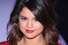 Selena Gomez jjcwVKJZ0Rcm