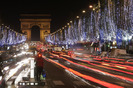 1285671444_paris_xmas_champs_elysees_getty_images