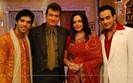 33208-indrajit-and-vasundhara-rajvansh-with-their-sons