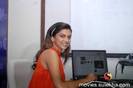 deepika-launches-yahoo-new-look24[1]