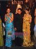 normal_300_Deepika Padukone, Ayesha Takia walk the ramp for Azeem Khan show on 28th November 2008 (8