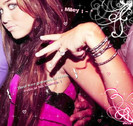 Glittery Of Miley (34)