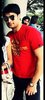 Abhay cu tricou rosu