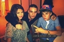 selena-gomez-and-justin-bieber-at-restaurant-LA-today4