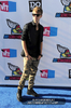 normal_Justin2BBieber2B20112BVH12BSomething2BAwards2BArrivals2BiS1Jys2uWPrl