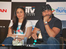 82108-saif-ali-khan-and-kareena-kapoor-at-press-meet-for-kurbaan-at-jw