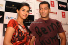 Salman-Asin-promote-Ready-Film-0003