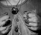 black-and-white-fashion-girl-necklaces-photography-192694